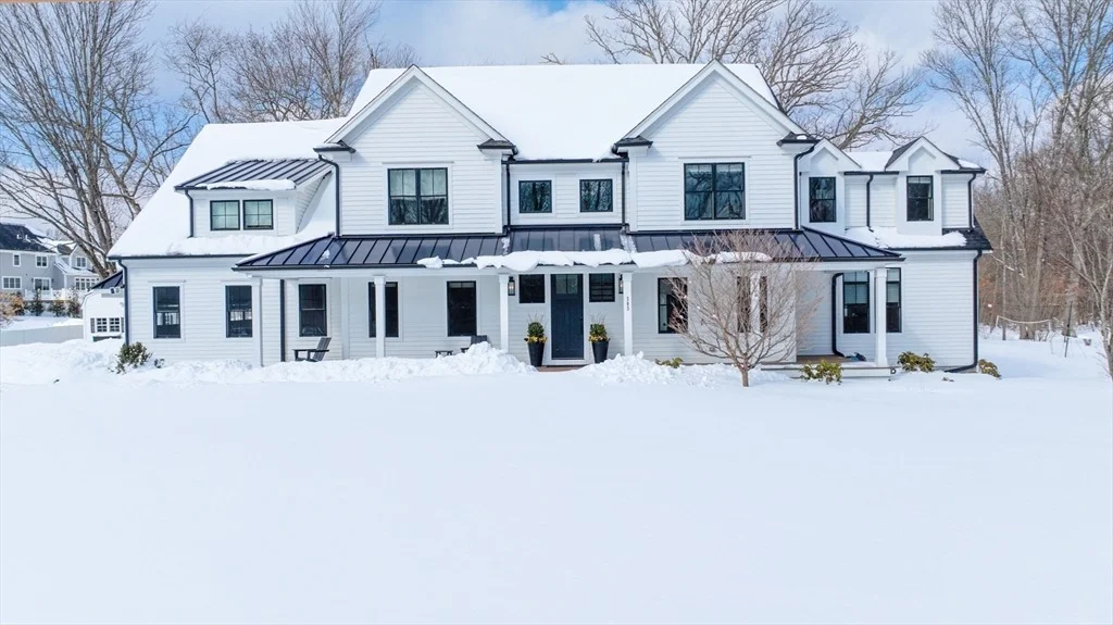 Photo of 303 Eliot St