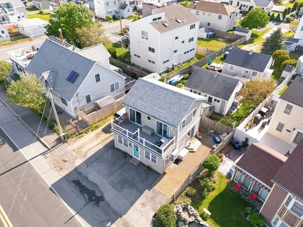 Photo of 425 N End Blvd