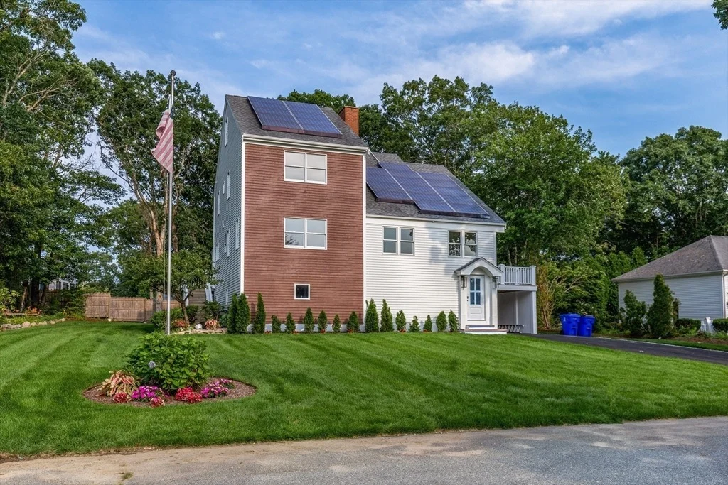 Photo of 43 Seabreeze Dr