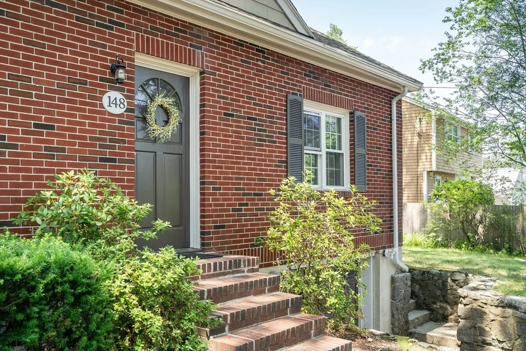 Photo of 148 Cedar St