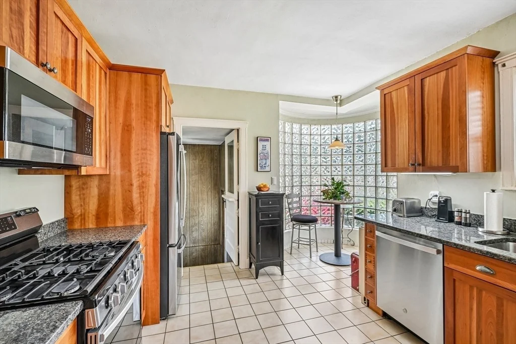 Photo of 59 Taylor Ave