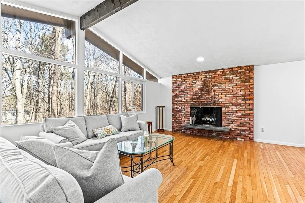 Photo of 32 Indian Ridge Rd