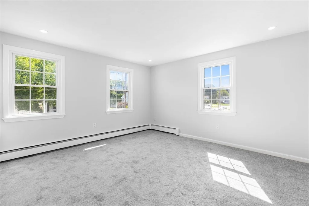 Photo of 20 Barbara Circle