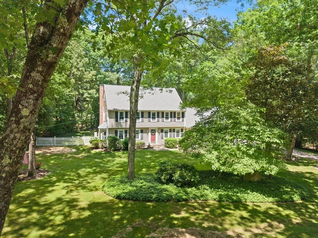 Photo of 4 Quail Run Rd