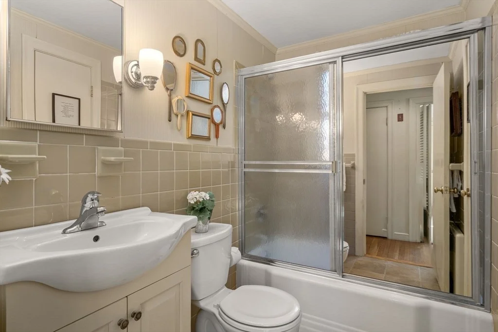 Photo of 107 Lockland Ave