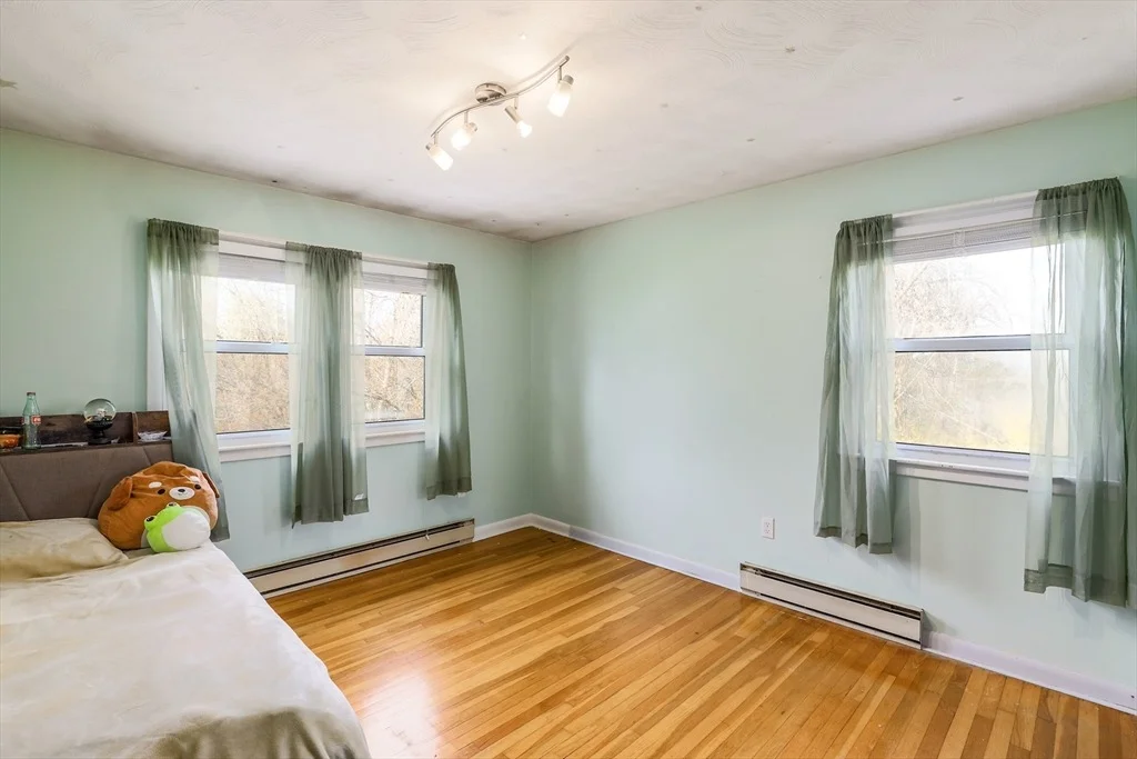 Photo of 6 Lerner Dr
