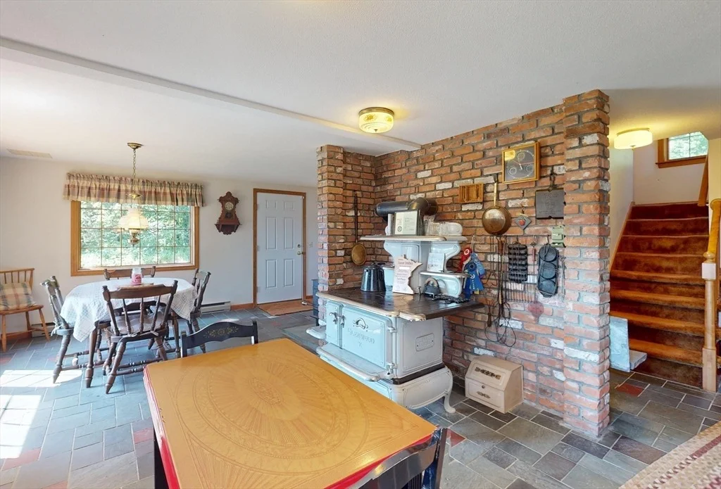 Photo of 59 Number 9 Rd
