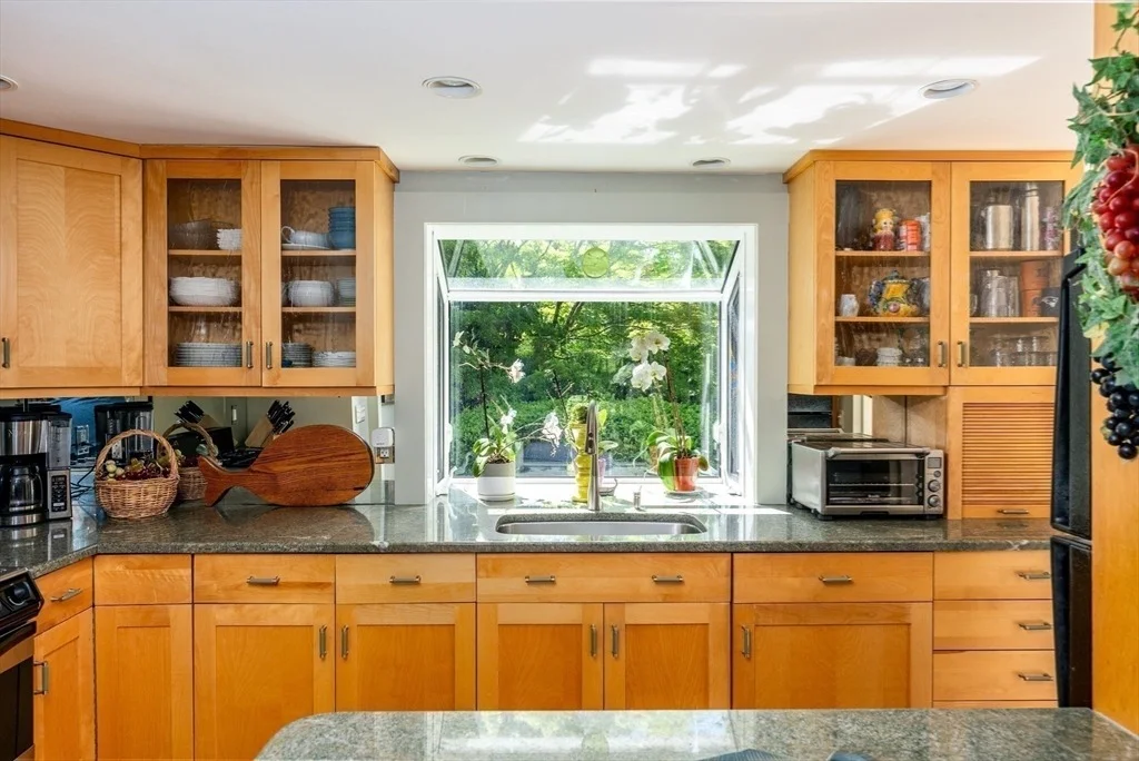 Photo of 96 Greensward Rd