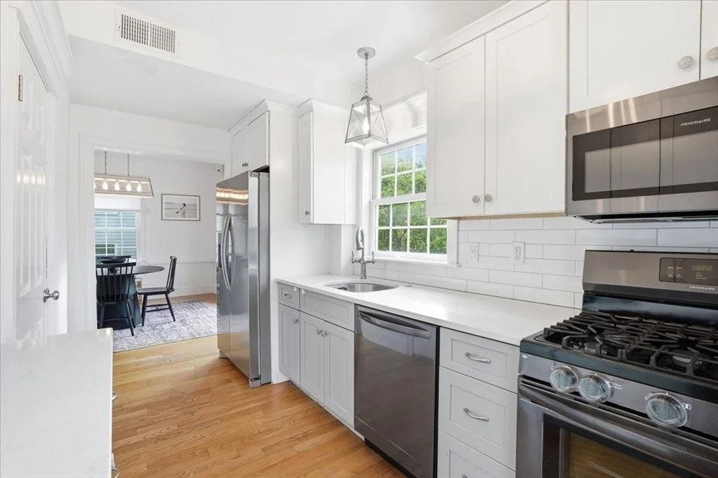 Photo of 13 6th Avenue