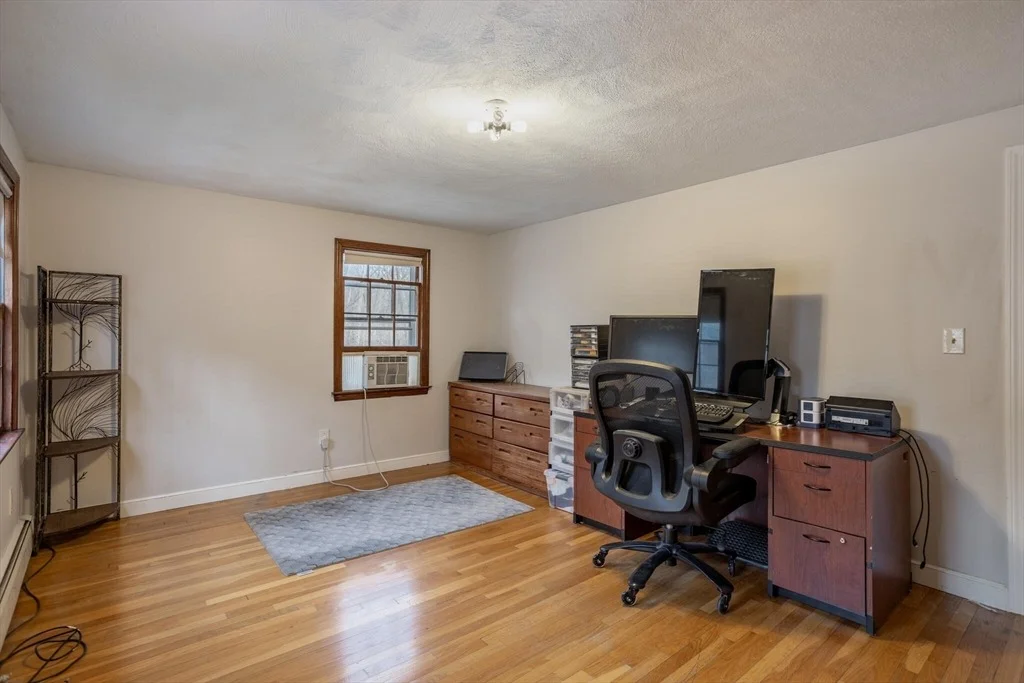 Photo of 13 W Pine Dr