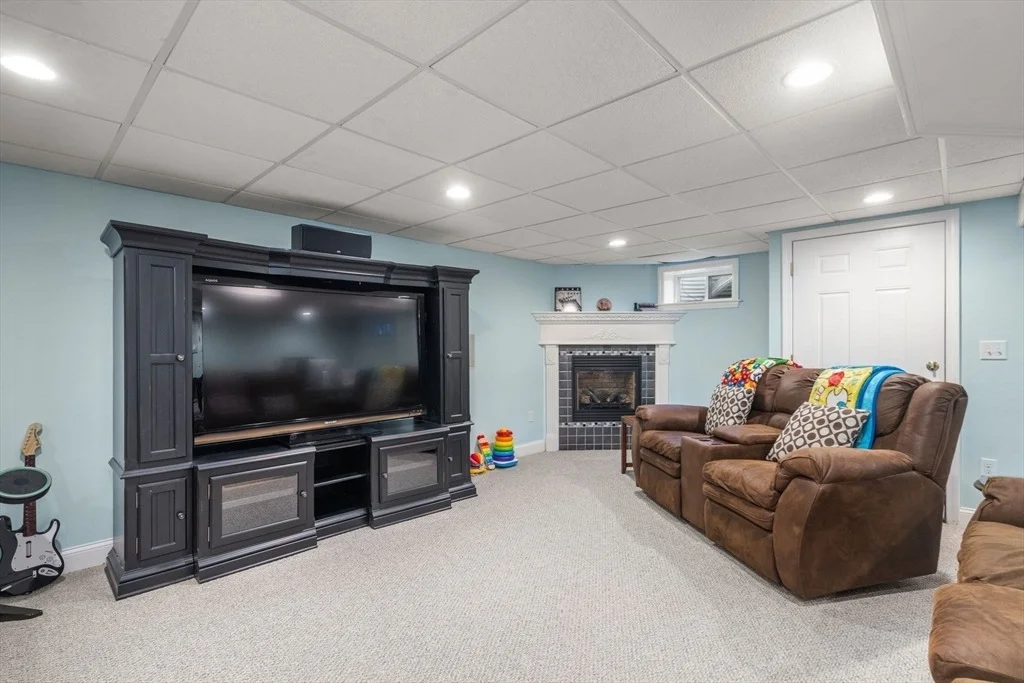 Photo of 45 Heritage Dr