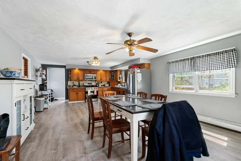 Photo of 152 Springvale Ave