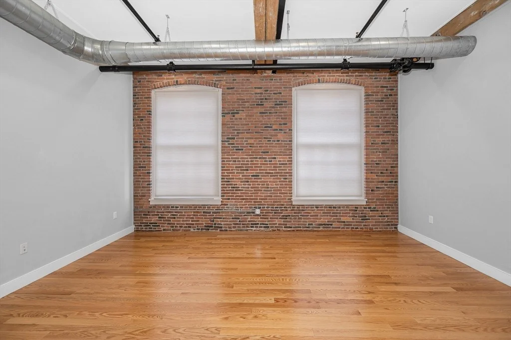 Photo of Unit 320 at 491 Dutton St
