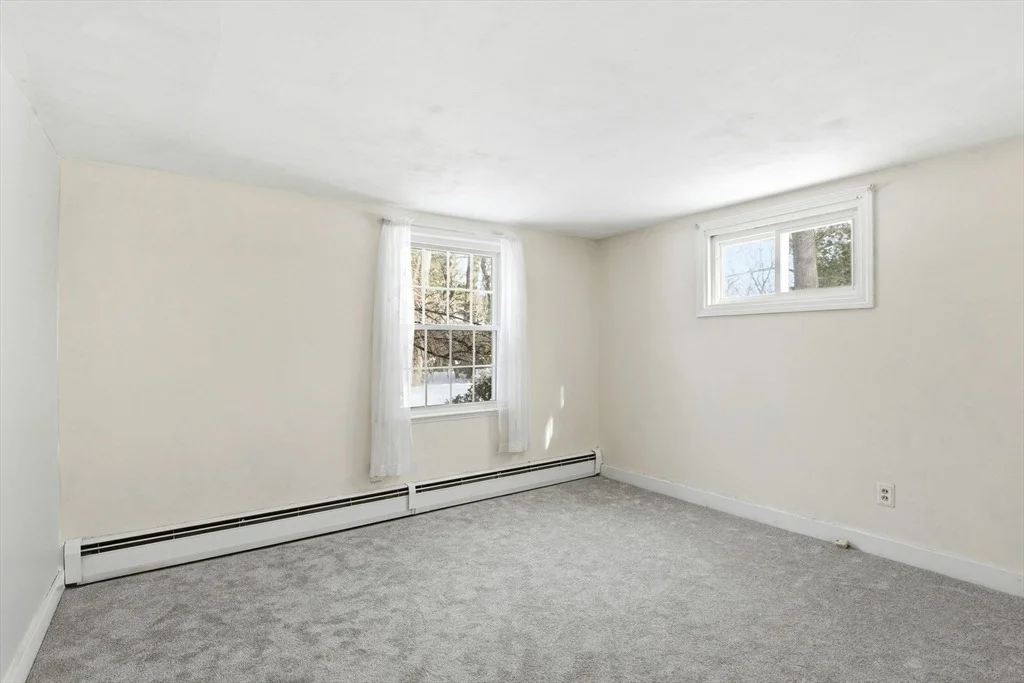 Photo of 20 Lee Ave