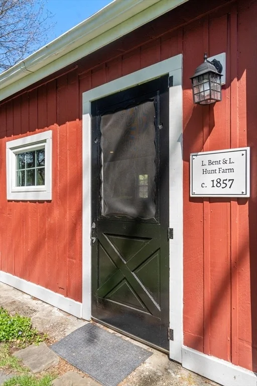 Photo of 96 Hudson Rd