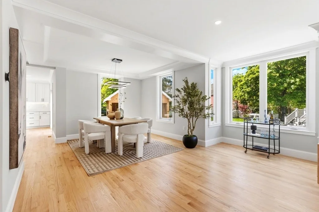 Photo of 27 Lewis Avenue