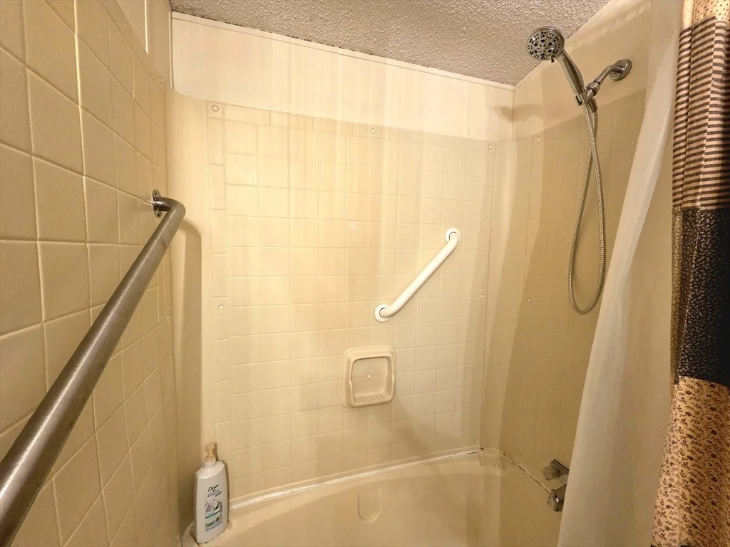 Photo of 72 Holiday Cir