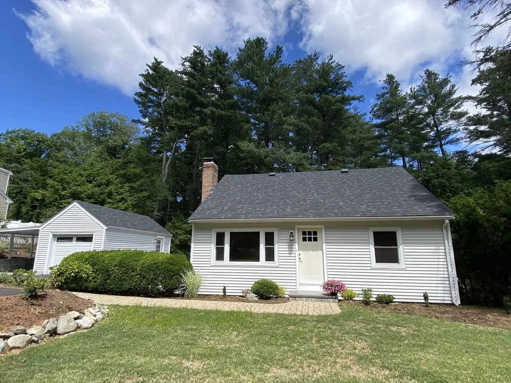 Photo of 348 Old Connecticut Path