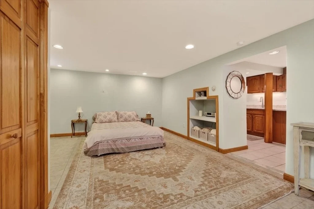 Photo of 111 Barstow Dr