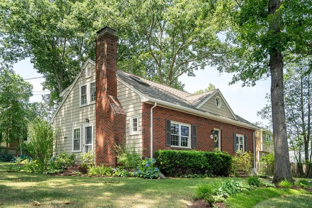 Photo of 148 Cedar St