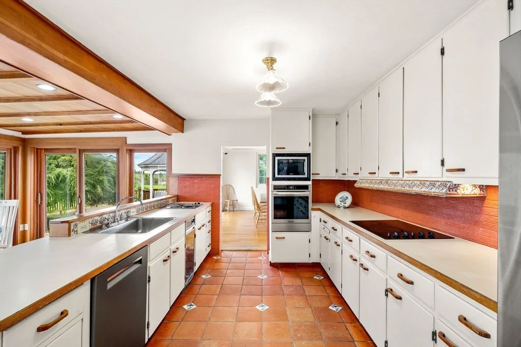 Photo of 63 Long Hill Rd