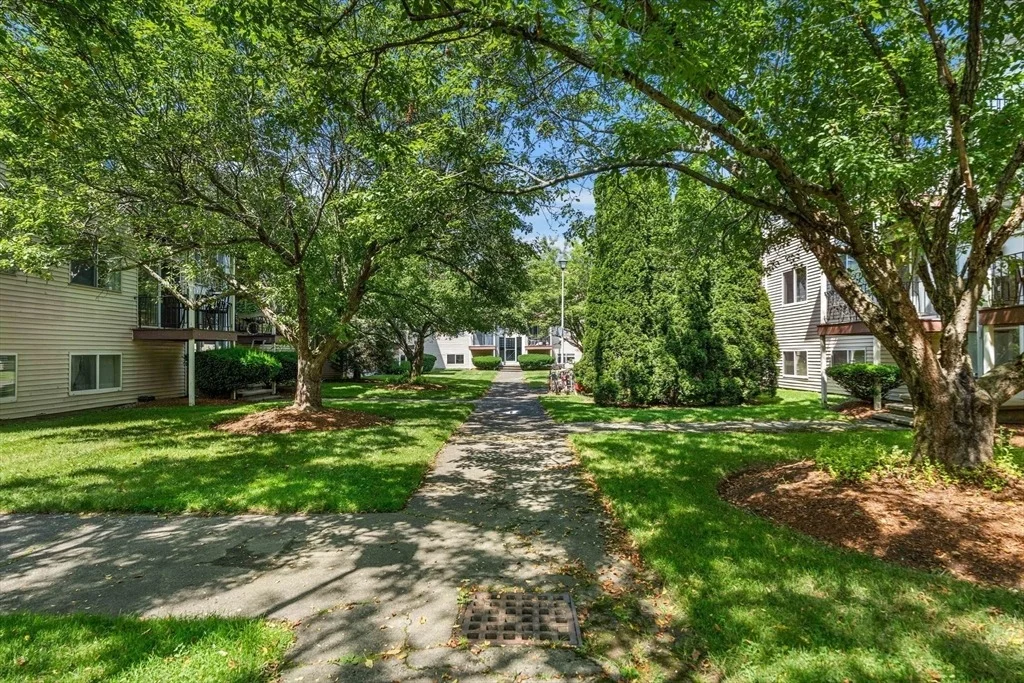 Photo of Unit B2 at 16 Appleton Park