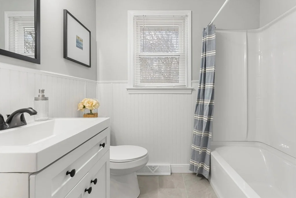 Photo of 8 Potter Rd