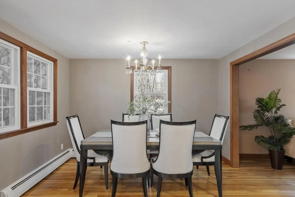 Photo of 11 Ethelyn Cir