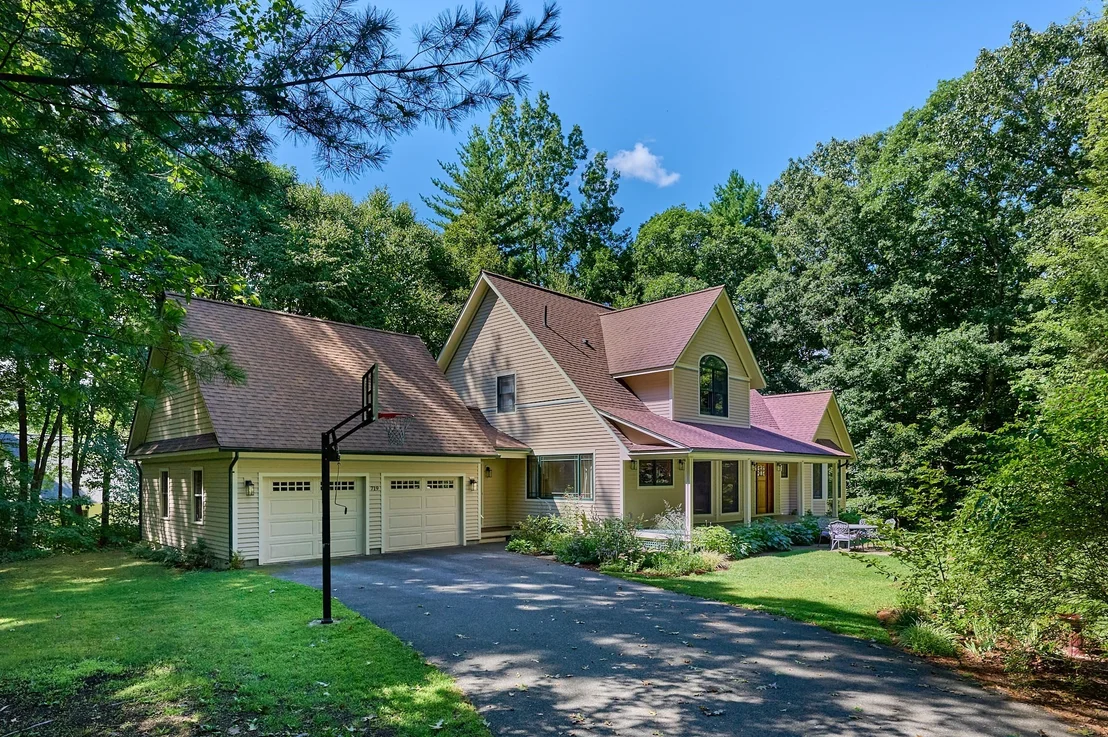 Photo of 719 Park Hill Road