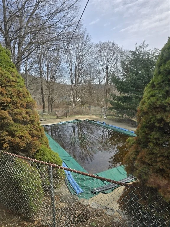 Photo of 205 Hardwick Rd