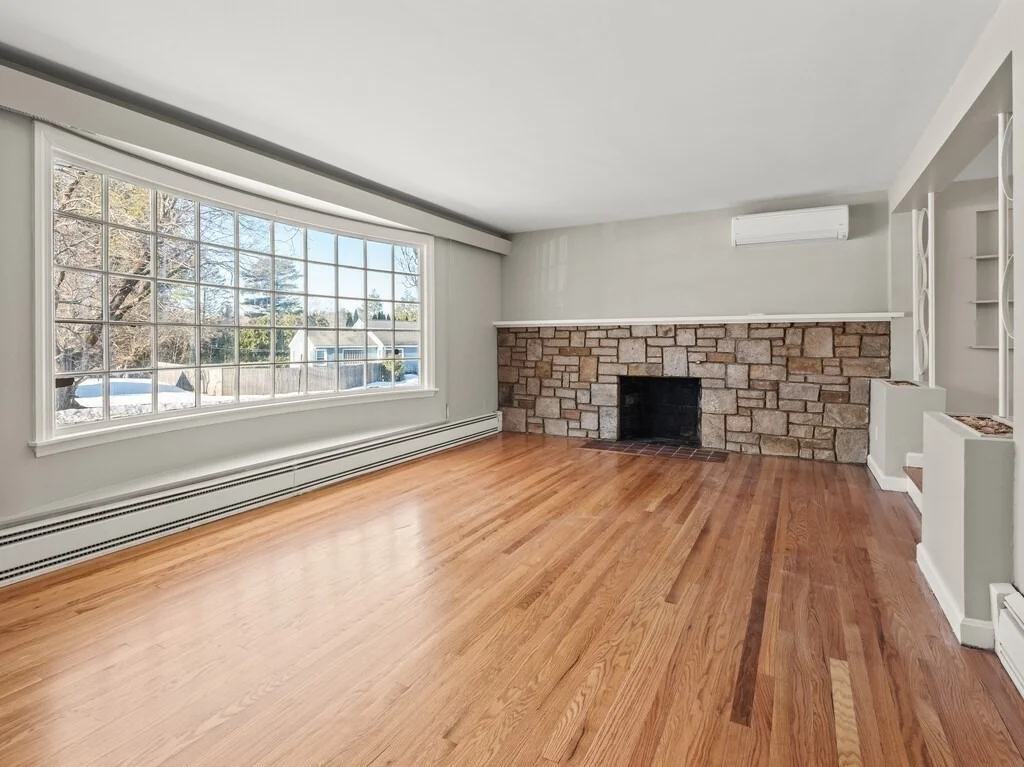 Photo of 42 Ellis Dr.