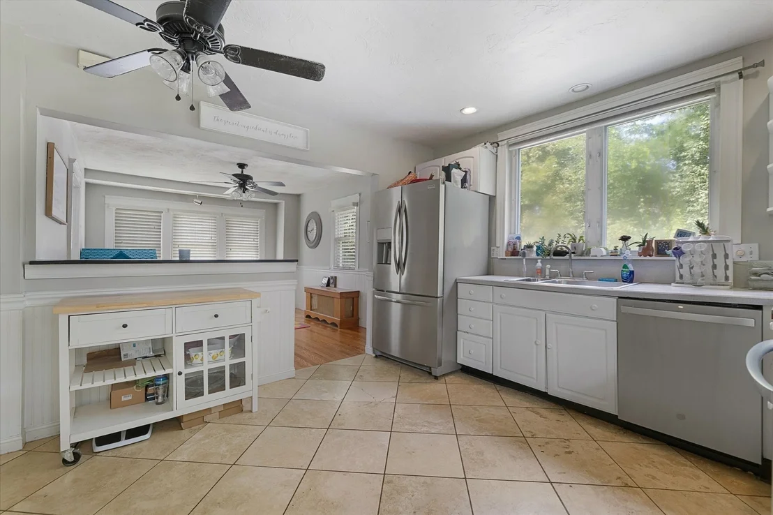 Photo of 22 Oneida