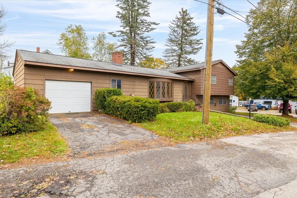 Photo of 2 Dustin St