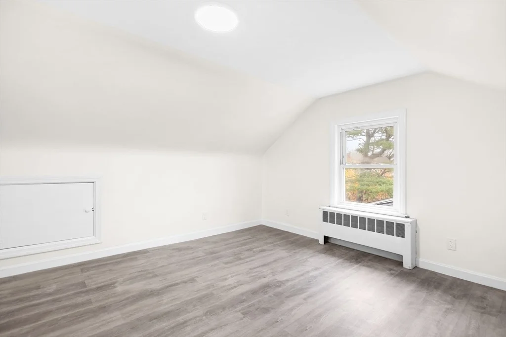 Photo of 25 Lakeview St