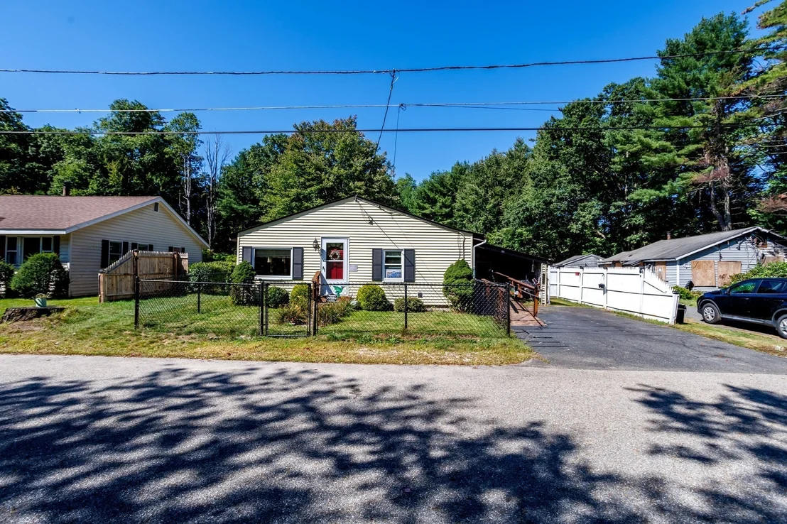 Photo of 419 Harvard Ave