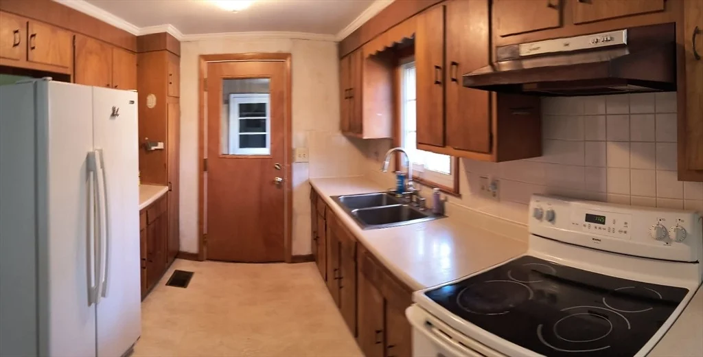 Photo of 243 Holyoke Rd