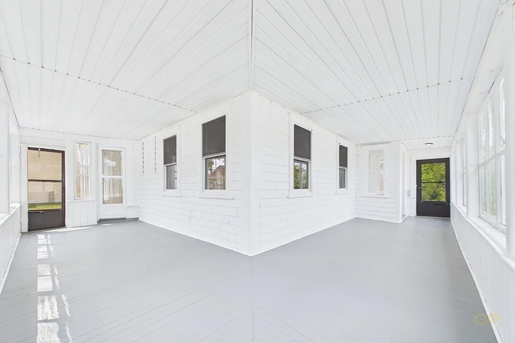 Photo of 398 Main St