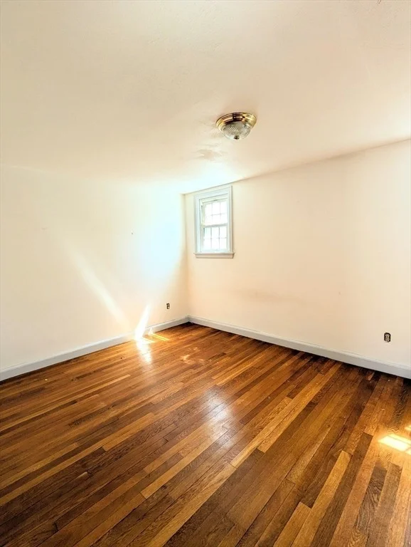 Photo of 314 Mackenzie Ave