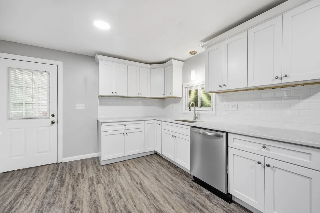 Photo of 52 Navajo Rd