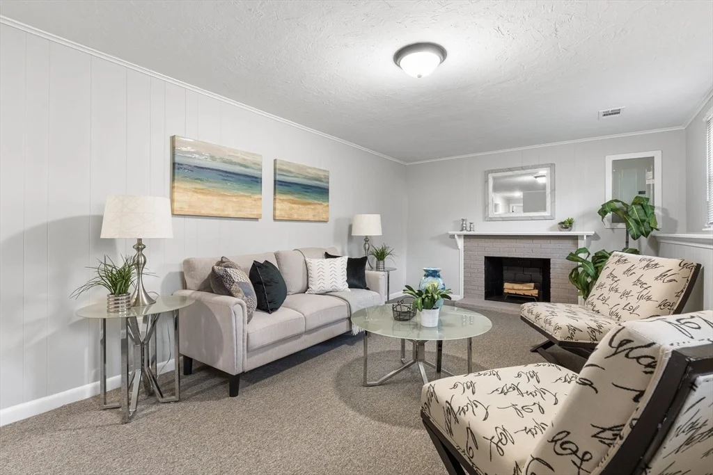 Photo of 8 Potter Rd
