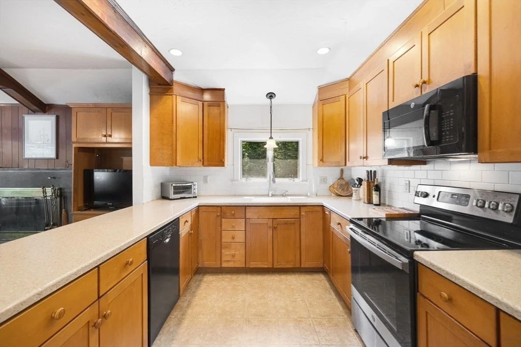 Photo of 89 Swift Ave