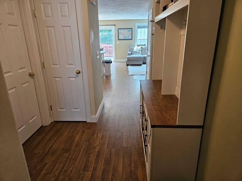 Photo of Unit B at 45 Longview Circle