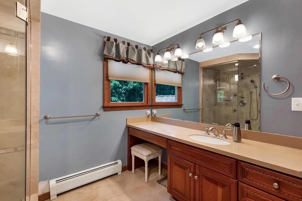 Photo of 5 James Circle