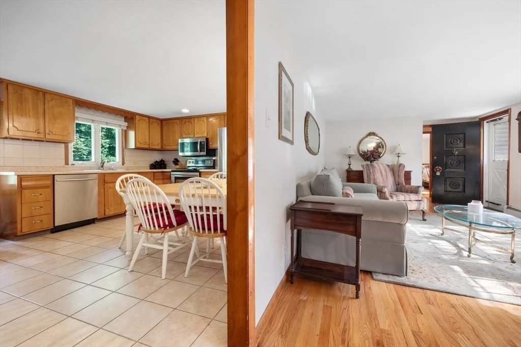 Photo of 32 Scenic Dr