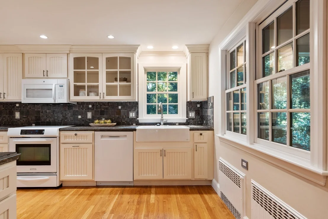 Photo of 5 Tavern Ln