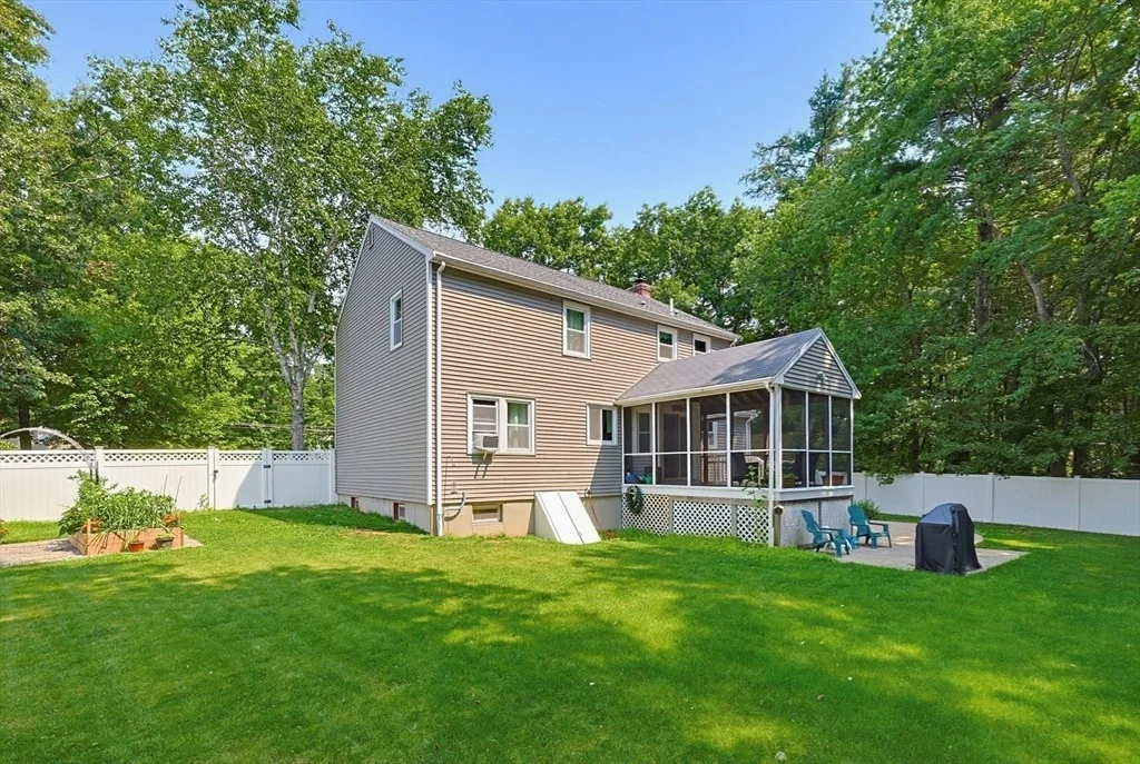 Photo of 245 Winter St