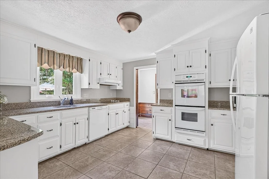 Photo of 293 Mayflower Cir