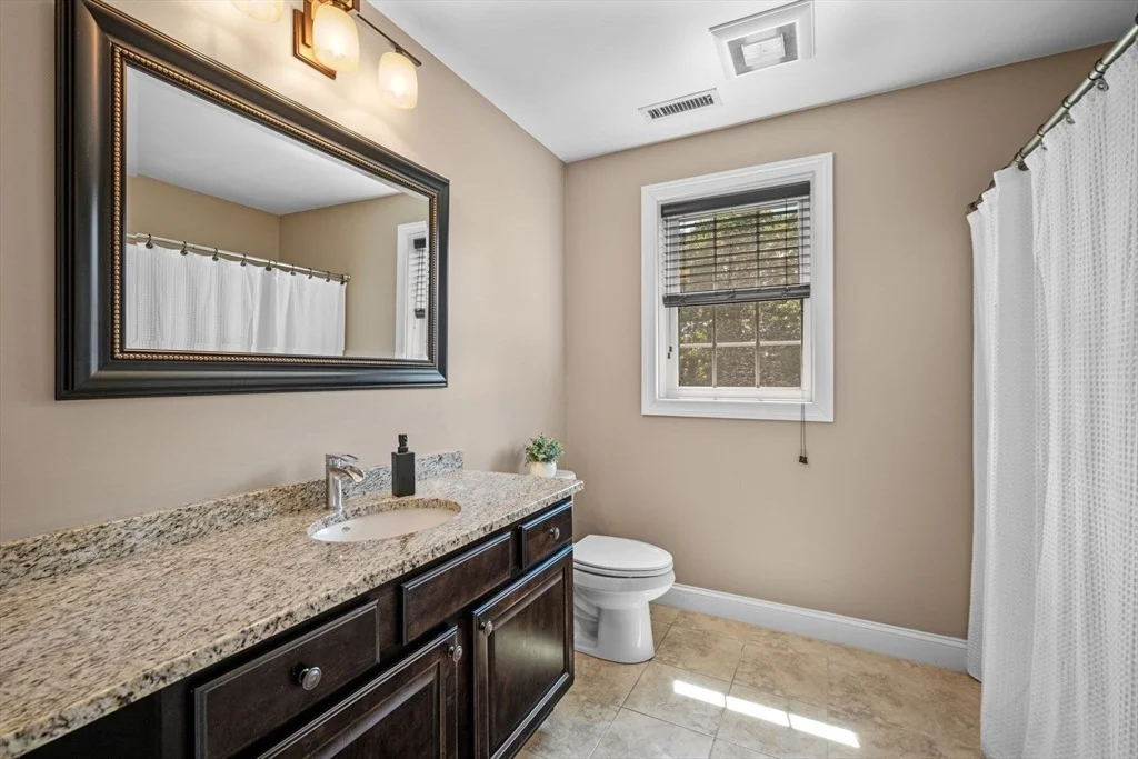 Photo of 103 Wenham Rd