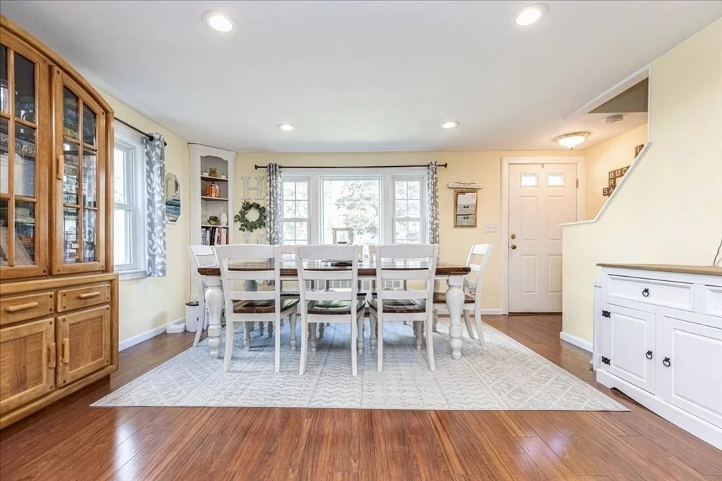Photo of 34 Roosevelt Ave