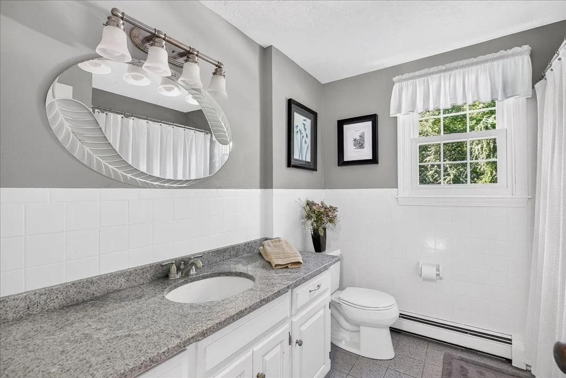 Photo of 293 Mayflower Cir